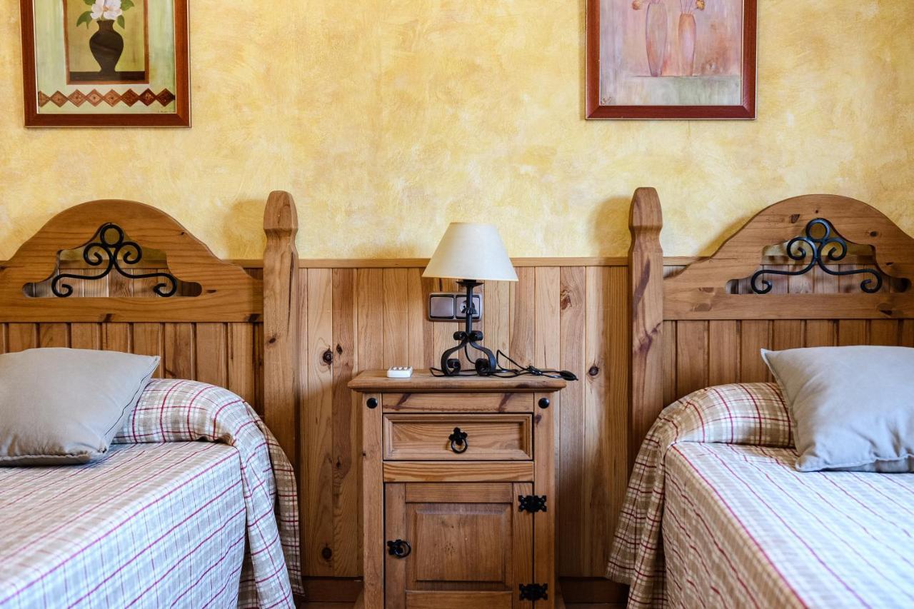 Complejo Rural Sol De Taberno Guest House Ngoại thất bức ảnh