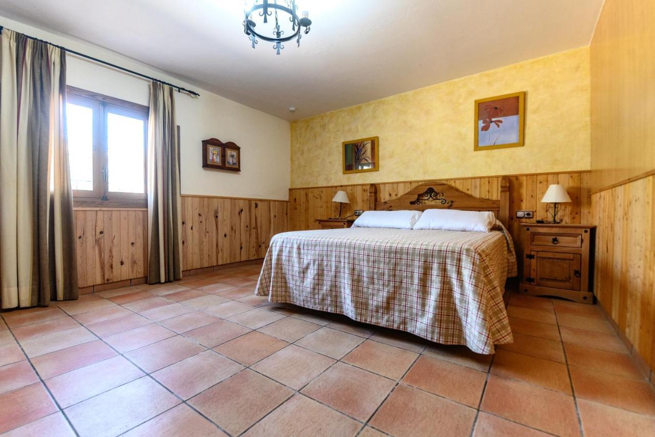 Complejo Rural Sol De Taberno Guest House Ngoại thất bức ảnh