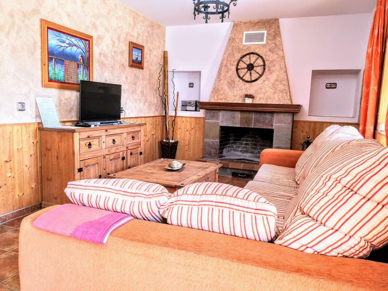 Complejo Rural Sol De Taberno Guest House Ngoại thất bức ảnh